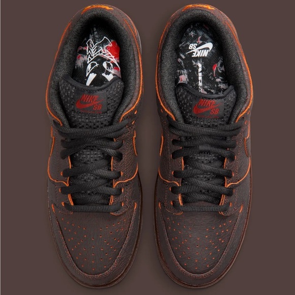 Nike SB dunk
'Krampus' 🔥💣😈🖤
Brand new - Picture 5 of 12